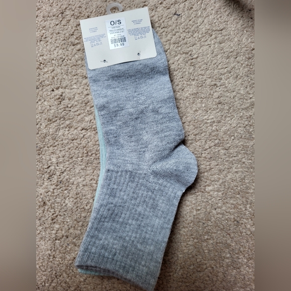 NWT 2PACK OF SOCKS FROM AEROPOSTALE! - Picture 2 of 5
